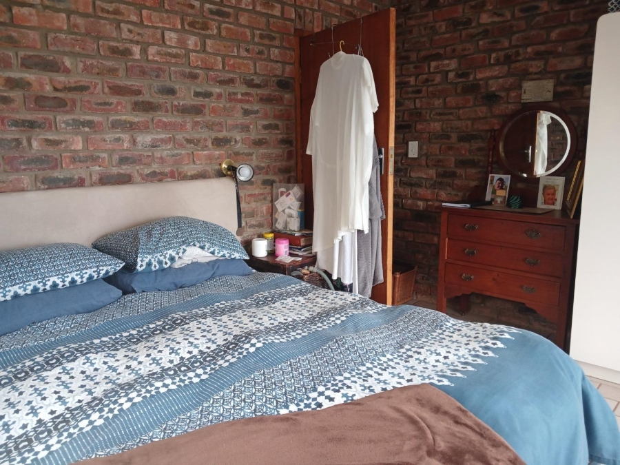 5 Bedroom Property for Sale in Dana Bay Western Cape